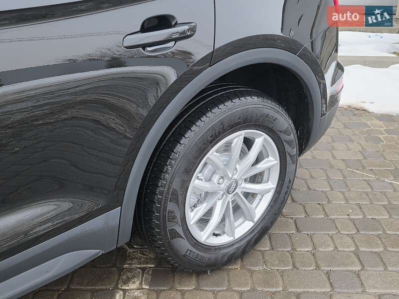 Позашляховик / Кросовер Audi Q5 2018 в Івано-Франківську