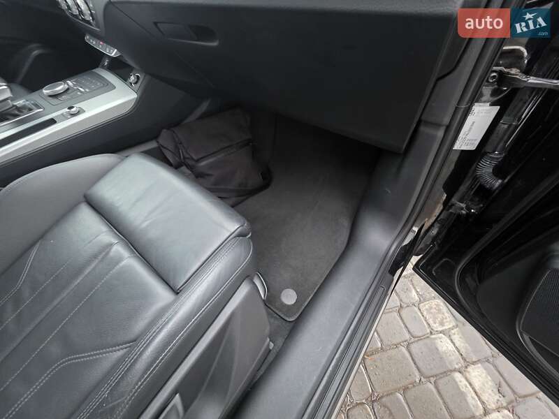 Позашляховик / Кросовер Audi Q5 2018 в Івано-Франківську