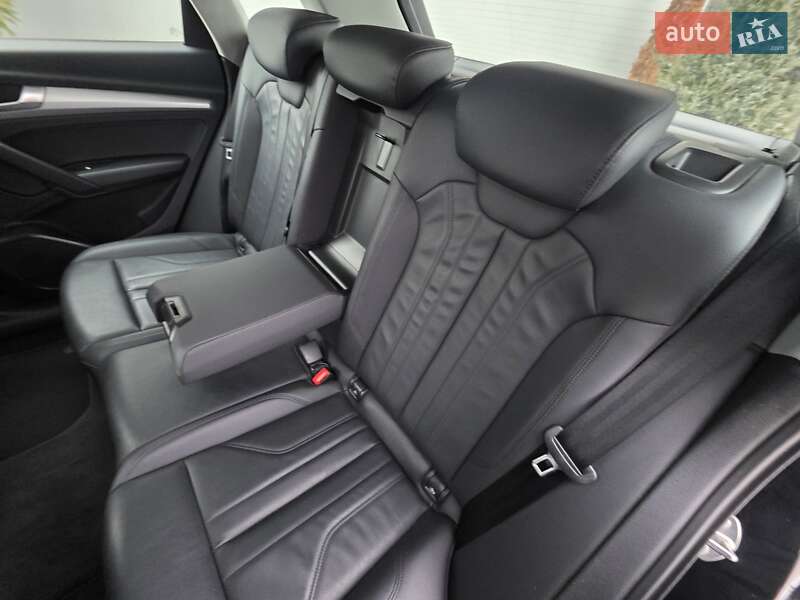 Позашляховик / Кросовер Audi Q5 2018 в Івано-Франківську