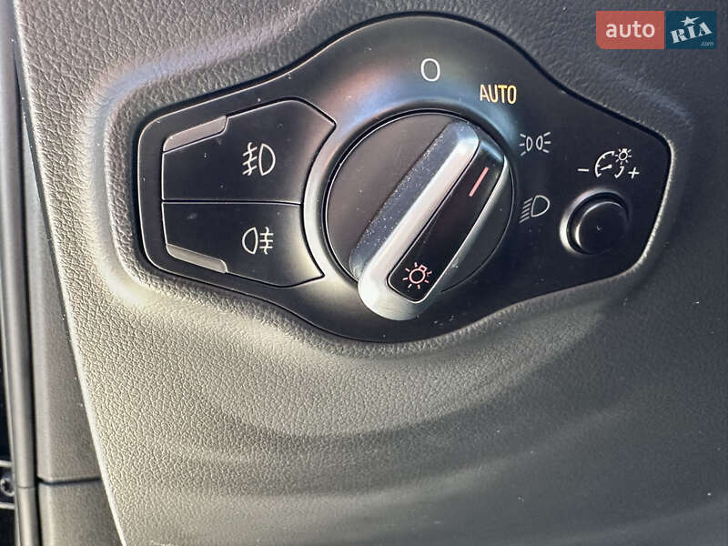 Внедорожник / Кроссовер Audi Q5 2016 в Сарнах