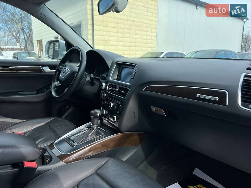 Позашляховик / Кросовер Audi Q5 2014 в Івано-Франківську