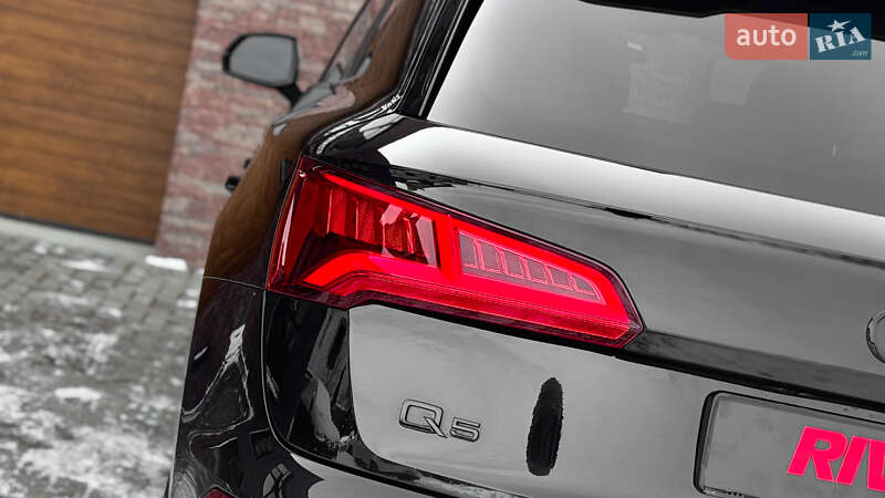 Позашляховик / Кросовер Audi Q5 2018 в Рівному