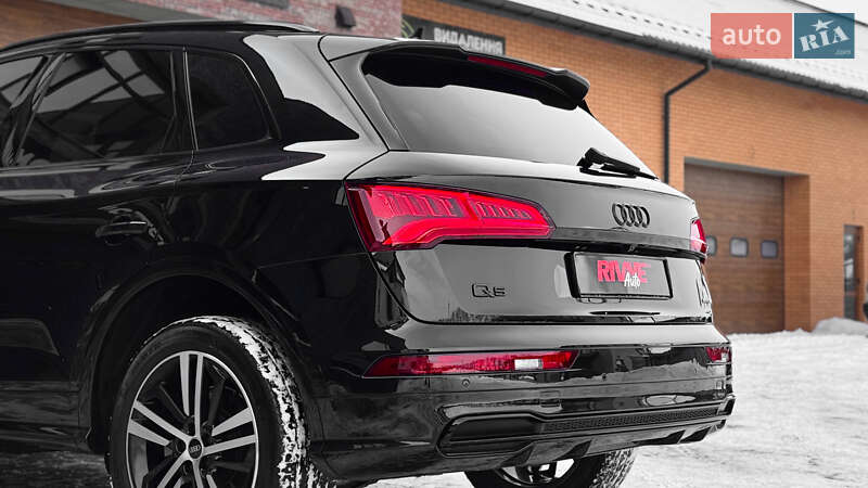 Позашляховик / Кросовер Audi Q5 2018 в Рівному