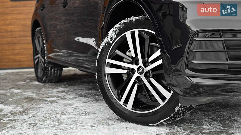 Позашляховик / Кросовер Audi Q5 2018 в Рівному