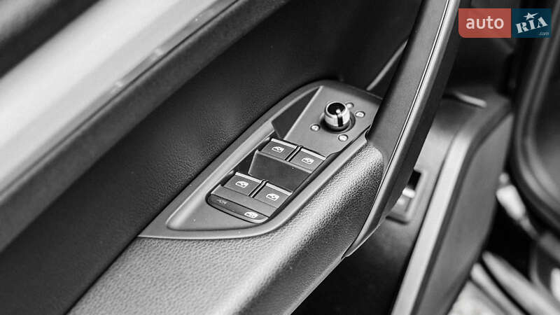 Позашляховик / Кросовер Audi Q5 2018 в Рівному