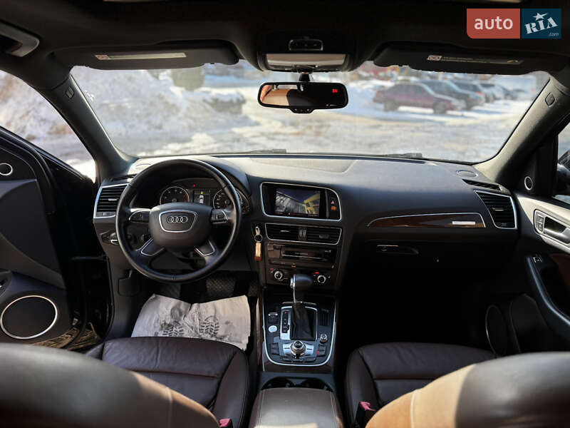 Позашляховик / Кросовер Audi Q5 2015 в Луцьку