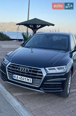 Внедорожник / Кроссовер Audi Q5 2017 в Киеве