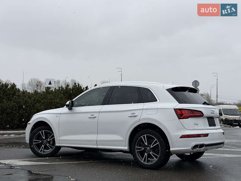 Внедорожник / Кроссовер Audi Q5 2019 в Киеве фото 12 Внедорожник / Кроссовер Audi Q5 2019 в Киеве