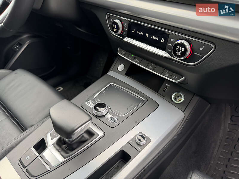 Внедорожник / Кроссовер Audi Q5 2019 в Киеве фото 25 Внедорожник / Кроссовер Audi Q5 2019 в Киеве