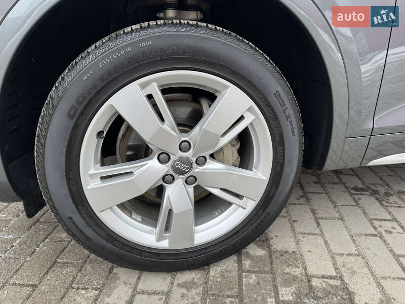 Внедорожник / Кроссовер Audi Q5 2018 в Владимире фото 41 Внедорожник / Кроссовер Audi Q5 2018 в Владимире