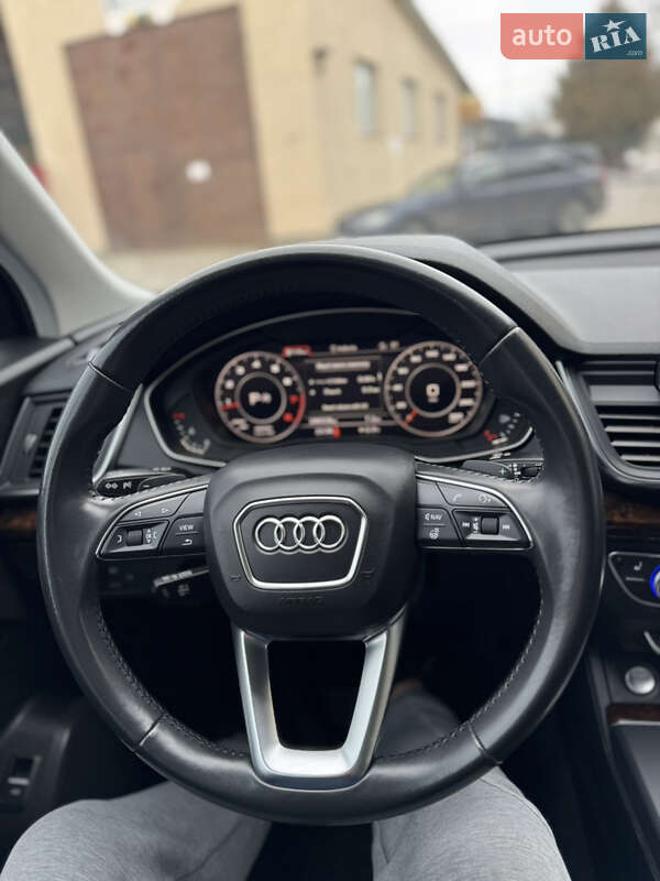 Внедорожник / Кроссовер Audi Q5 2018 в Владимире фото 65 Внедорожник / Кроссовер Audi Q5 2018 в Владимире