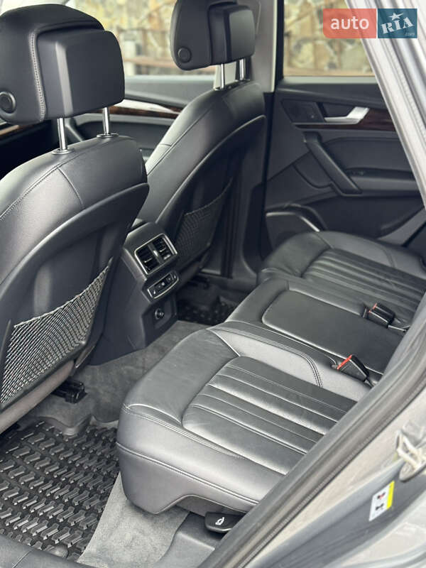 Внедорожник / Кроссовер Audi Q5 2018 в Владимире фото 73 Внедорожник / Кроссовер Audi Q5 2018 в Владимире