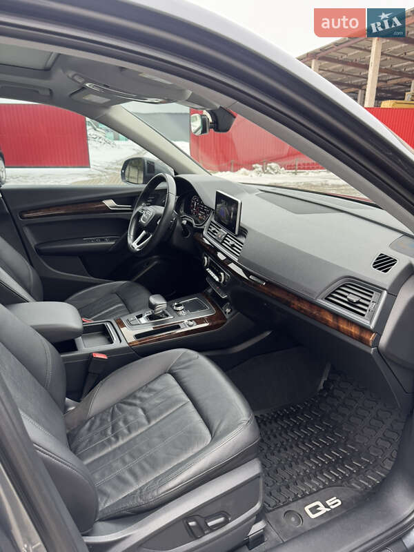 Внедорожник / Кроссовер Audi Q5 2018 в Владимире фото 87 Внедорожник / Кроссовер Audi Q5 2018 в Владимире