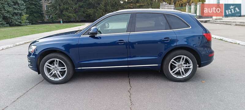 Позашляховик / Кросовер Audi Q5 2013 в Жовтих Водах фото 10 Позашляховик / Кросовер Audi Q5 2013 в Жовтих Водах