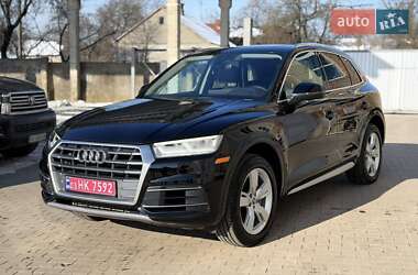 Позашляховик / Кросовер Audi Q5 2019 в Києві