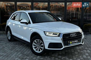 Позашляховик / Кросовер Audi Q5 2017 в Львові