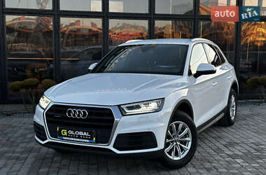 Позашляховик / Кросовер Audi Q5 2017 в Львові
