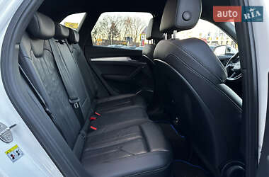 Позашляховик / Кросовер Audi Q5 2017 в Львові