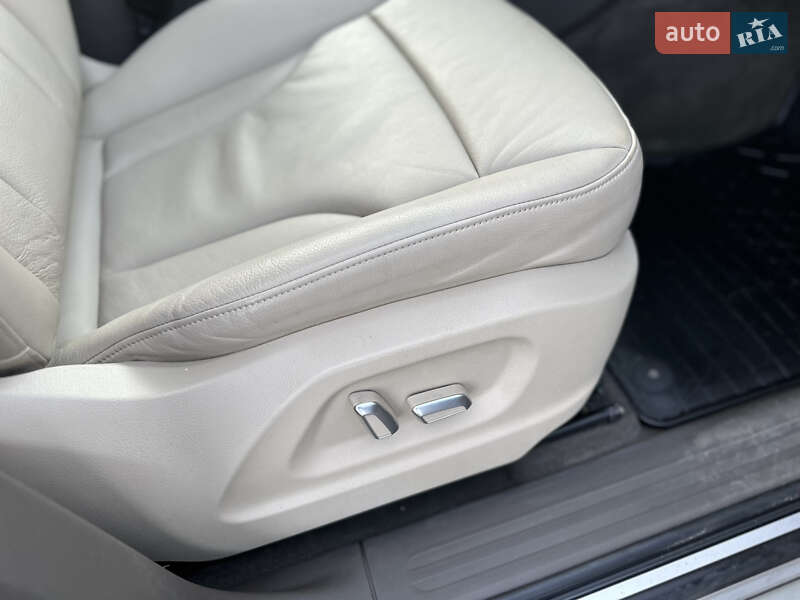 Позашляховик / Кросовер Audi Q5 2015 в Луцьку