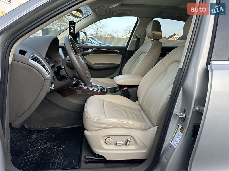 Позашляховик / Кросовер Audi Q5 2015 в Луцьку