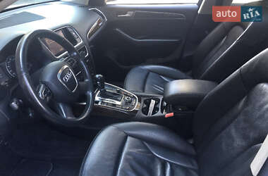 Внедорожник / Кроссовер Audi Q5 2010 в Одессе