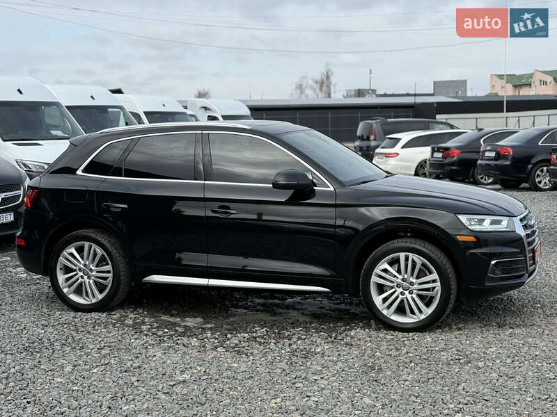 Позашляховик / Кросовер Audi Q5 2018 в Чернівцях
