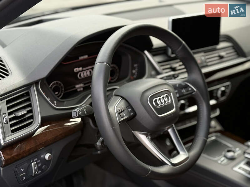 Позашляховик / Кросовер Audi Q5 2018 в Чернівцях