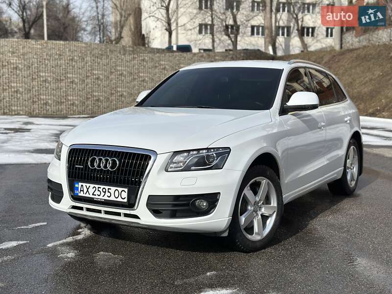Внедорожник / Кроссовер Audi Q5 2011 в Харькове