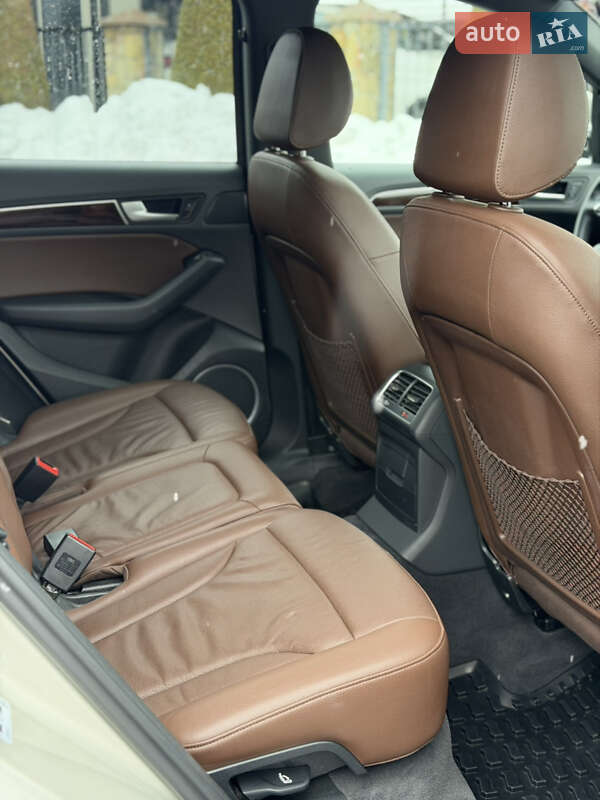 Позашляховик / Кросовер Audi Q5 2015 в Івано-Франківську