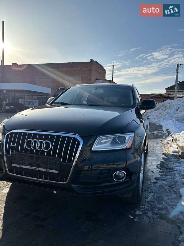 Позашляховик / Кросовер Audi Q5 2015 в Лубнах