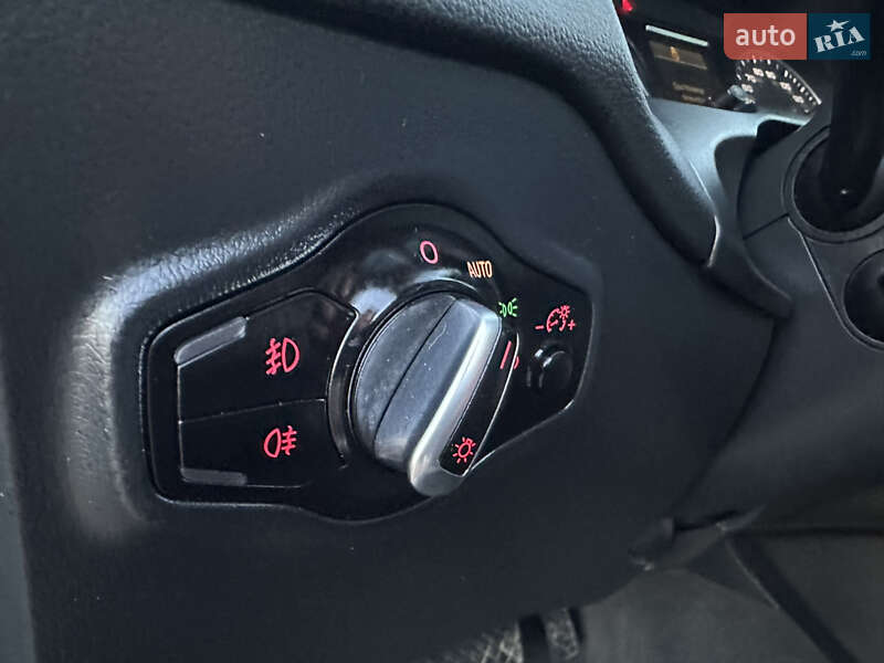 Внедорожник / Кроссовер Audi Q5 2015 в Дрогобыче