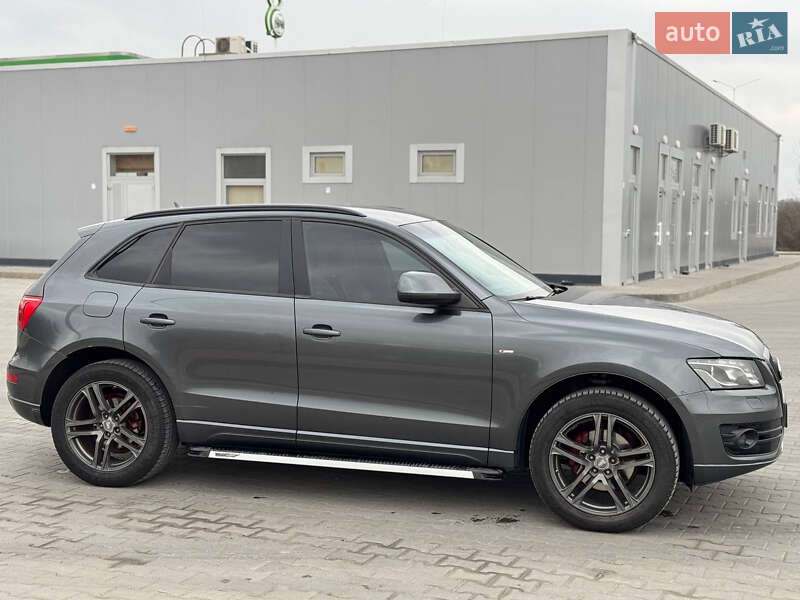 Позашляховик / Кросовер Audi Q5 2010 в Кам'янець-Подільському фото 3 Позашляховик / Кросовер Audi Q5 2010 в Кам'янець-Подільському