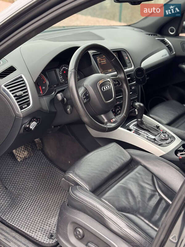 Позашляховик / Кросовер Audi Q5 2010 в Кам'янець-Подільському фото 11 Позашляховик / Кросовер Audi Q5 2010 в Кам'янець-Подільському