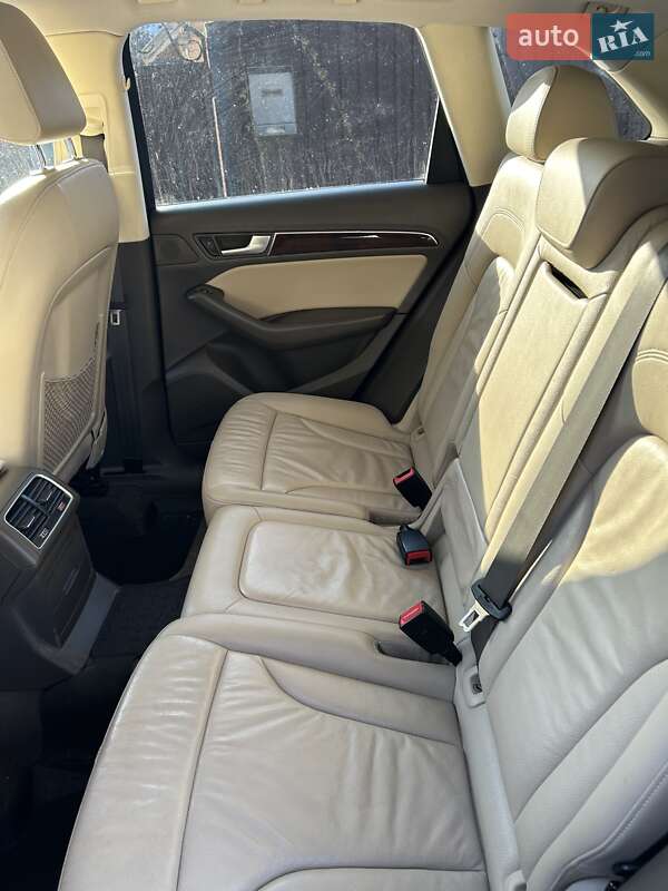Внедорожник / Кроссовер Audi Q5 2014 в Тернополе