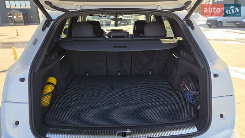 Позашляховик / Кросовер Audi Q5 2021 в Києві