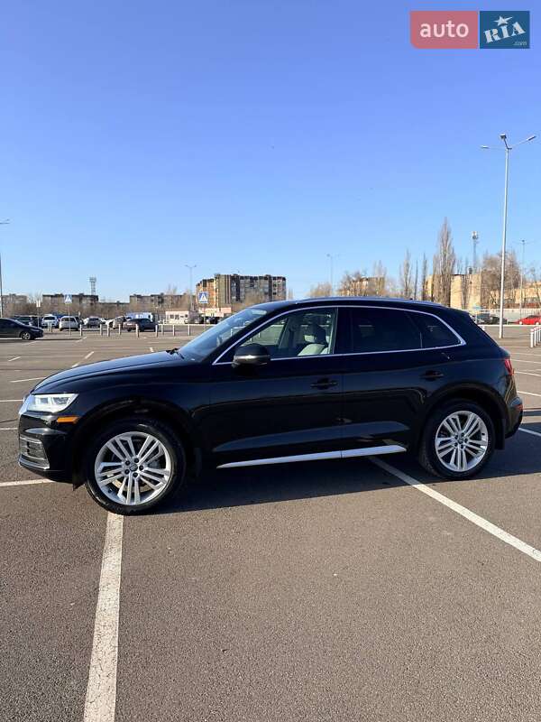 Позашляховик / Кросовер Audi Q5 2019 в Кривому Розі