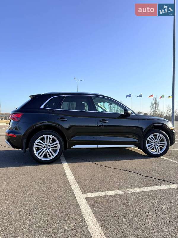 Позашляховик / Кросовер Audi Q5 2019 в Кривому Розі