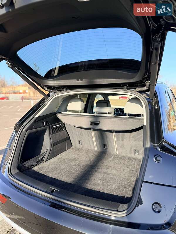 Позашляховик / Кросовер Audi Q5 2019 в Кривому Розі