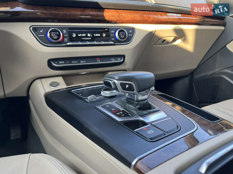 Внедорожник / Кроссовер Audi Q5 2018 в Львове