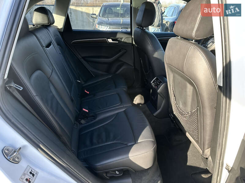 Позашляховик / Кросовер Audi Q5 2015 в Львові фото 27 Позашляховик / Кросовер Audi Q5 2015 в Львові
