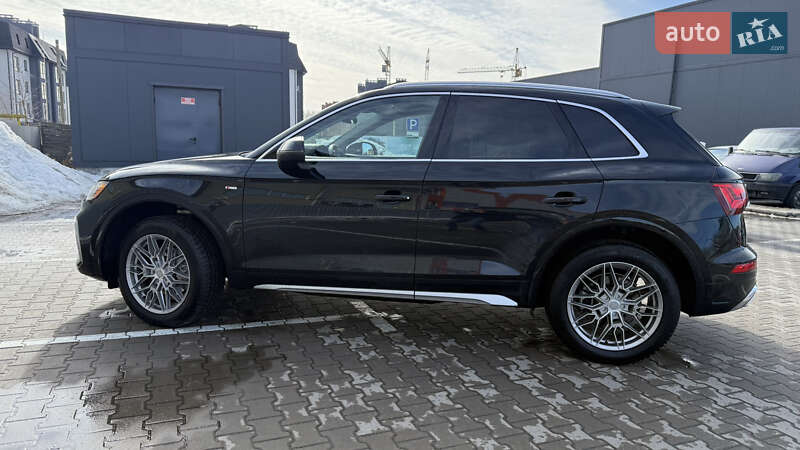 Позашляховик / Кросовер Audi Q5 2022 в Києві