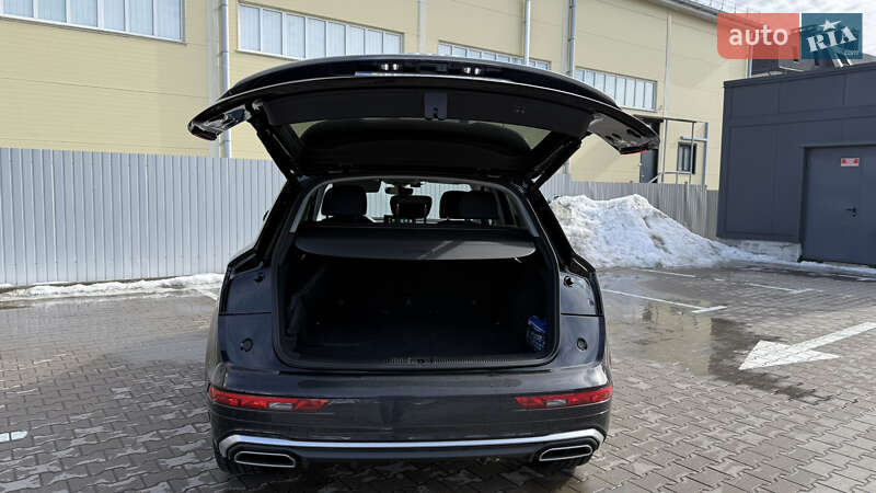 Позашляховик / Кросовер Audi Q5 2022 в Києві