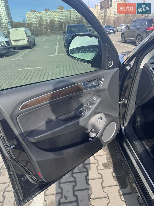 Позашляховик / Кросовер Audi Q5 2015 в Києві фото 18 Позашляховик / Кросовер Audi Q5 2015 в Києві