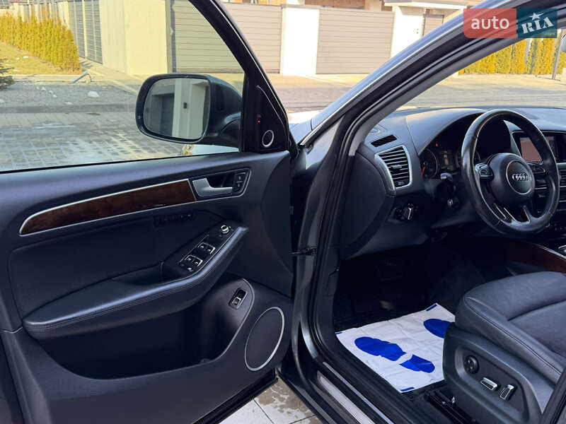 Позашляховик / Кросовер Audi Q5 2015 в Ковелі