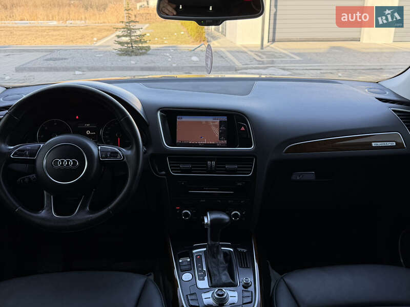Позашляховик / Кросовер Audi Q5 2015 в Ковелі