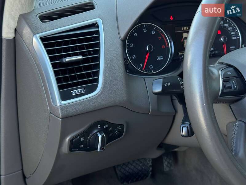 Внедорожник / Кроссовер Audi Q5 2015 в Ровно