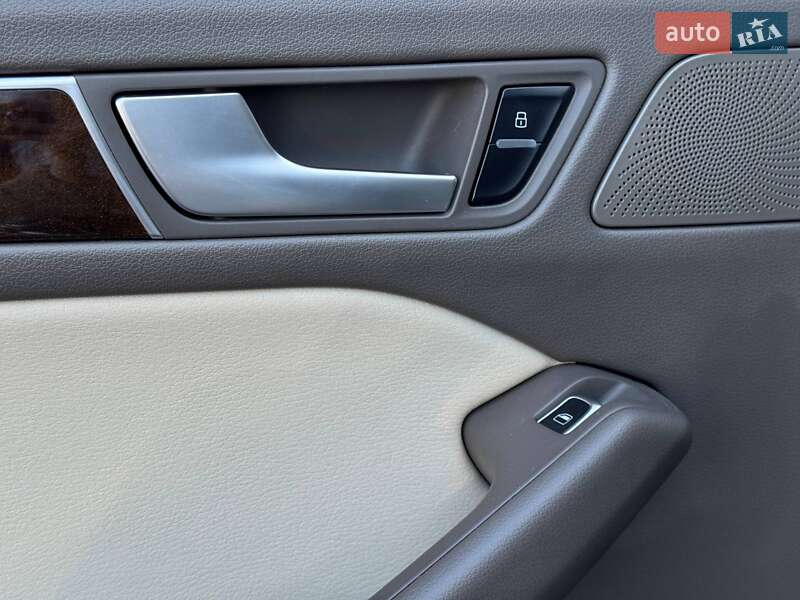 Внедорожник / Кроссовер Audi Q5 2015 в Ровно