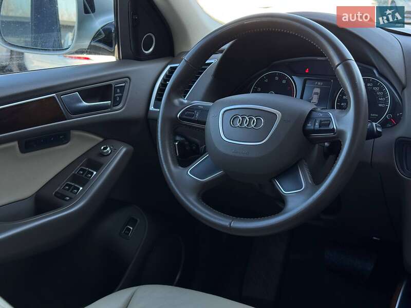 Внедорожник / Кроссовер Audi Q5 2015 в Ровно