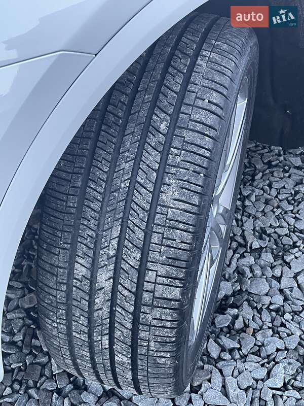 Позашляховик / Кросовер Audi Q5 2017 в Львові фото 43 Позашляховик / Кросовер Audi Q5 2017 в Львові