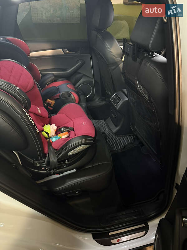 Позашляховик / Кросовер Audi Q5 2015 в Чернігові фото 52 Позашляховик / Кросовер Audi Q5 2015 в Чернігові